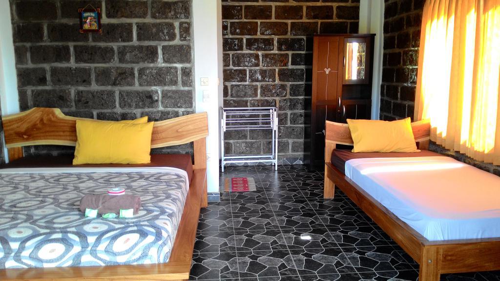 Gubug Balian Beach Bungalow Selemadeg  Buitenkant foto